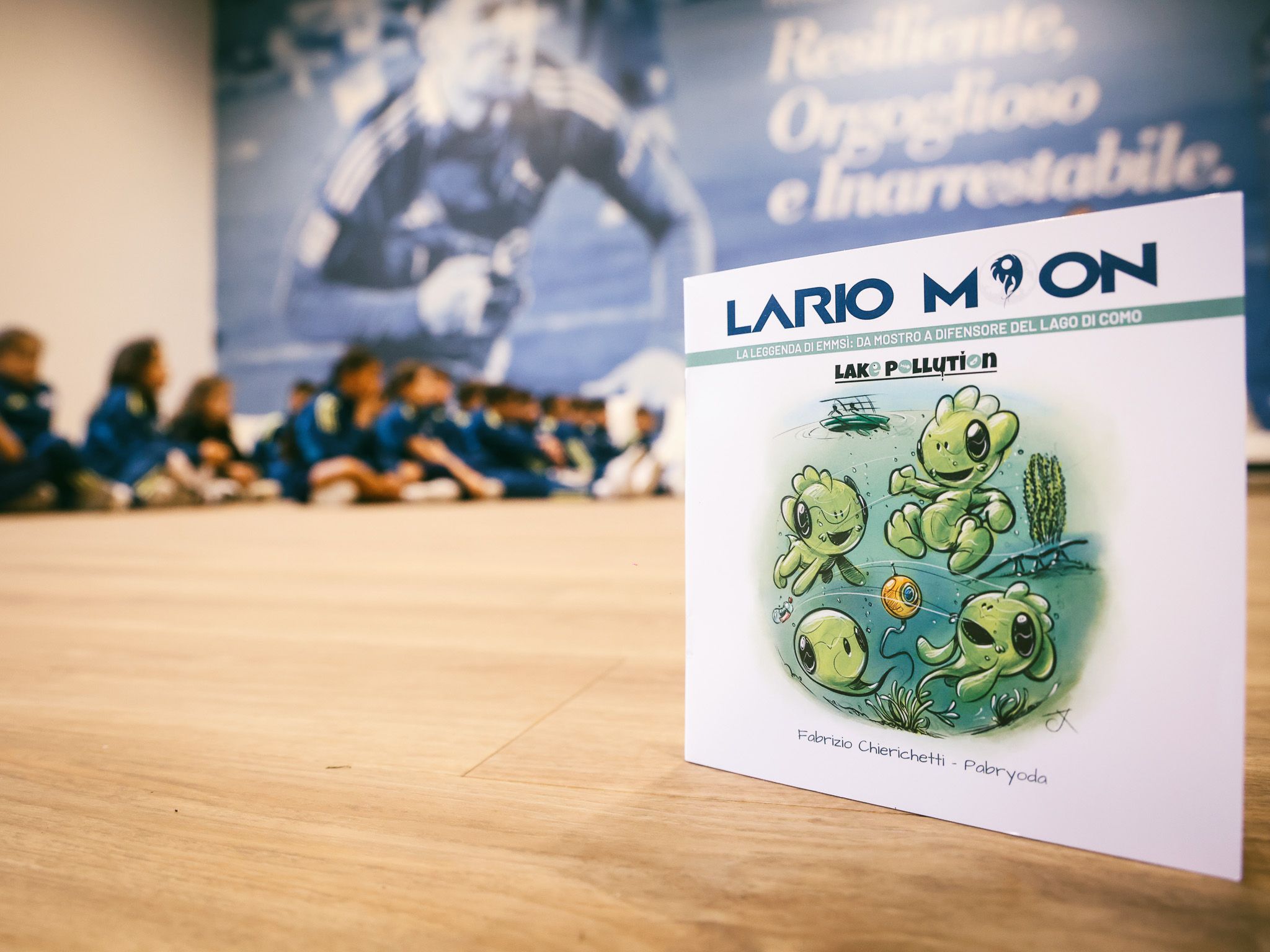 Emmsì con i ragazzi del Como 1907 per la Giornata della Terra